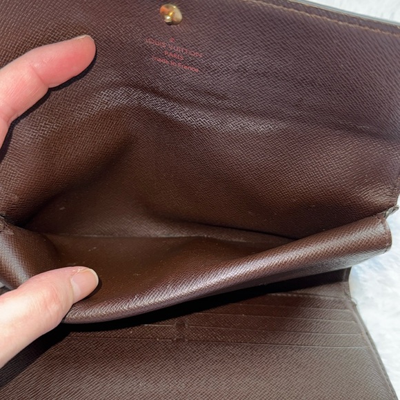 Louis Vuitton Damier International Trifold Long Wallet - Picture 9 of 15